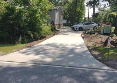 Approach and driveway for a home in South Carolina